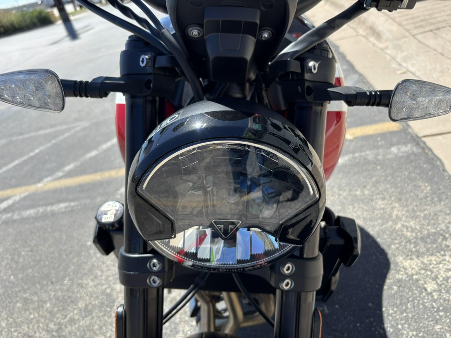 2025 Triumph Trident 660