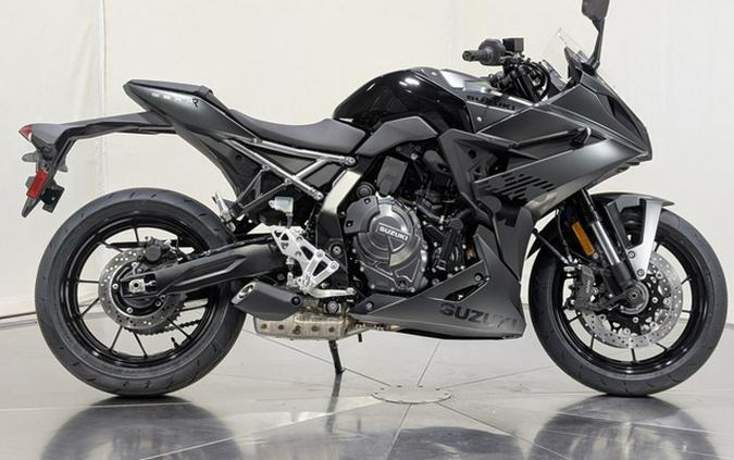 2025 Suzuki GSX 8R