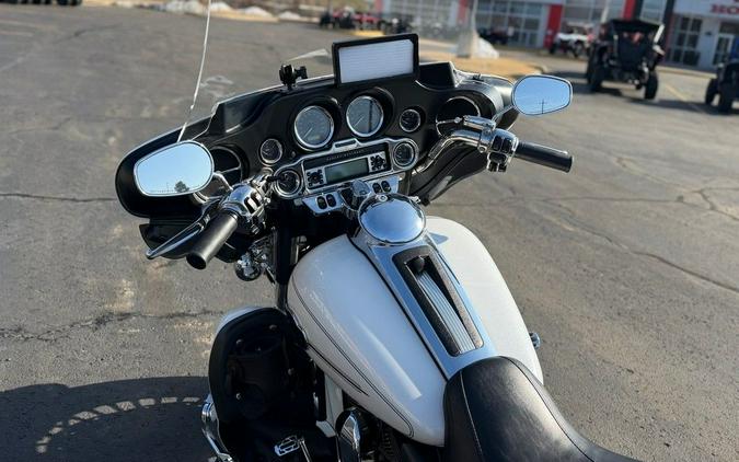 2013 Harley-Davidson® FLHTCU - Electra Glide® Ultra Classic®