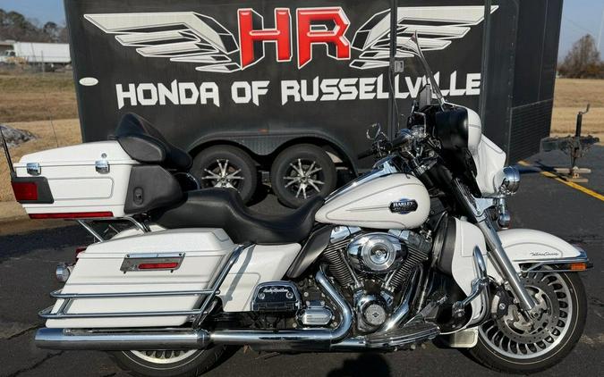 2013 Harley-Davidson® FLHTCU - Electra Glide® Ultra Classic®