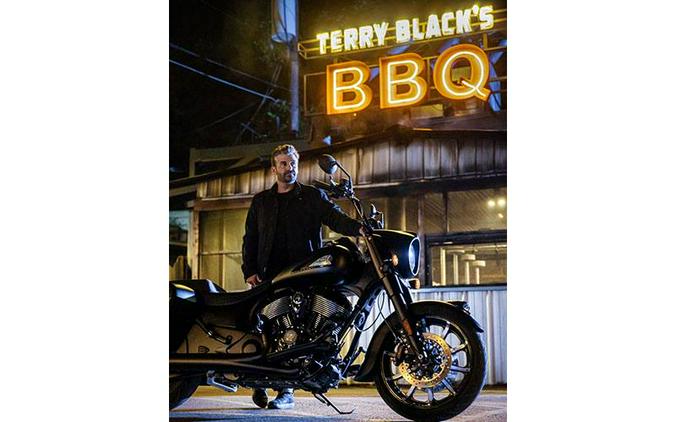 2022 Indian Motorcycle Springfield® Dark Horse®