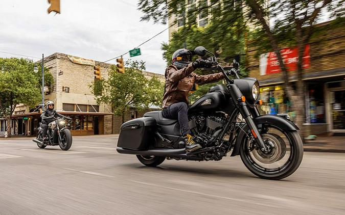 2022 Indian Motorcycle Springfield® Dark Horse®