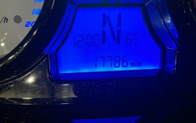 2016 Victory Motorcycles® Magnum® Black Crystal over Super Steel Gray