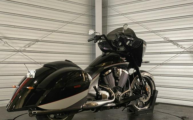 2016 Victory Motorcycles® Magnum® Black Crystal over Super Steel Gray