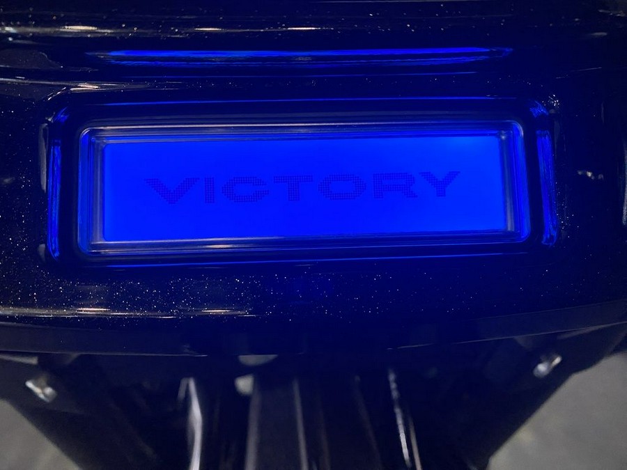 2016 Victory Motorcycles® Magnum® Black Crystal over Super Steel Gray