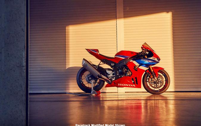 2027 Honda CBR1000RR-R Fireblade SP