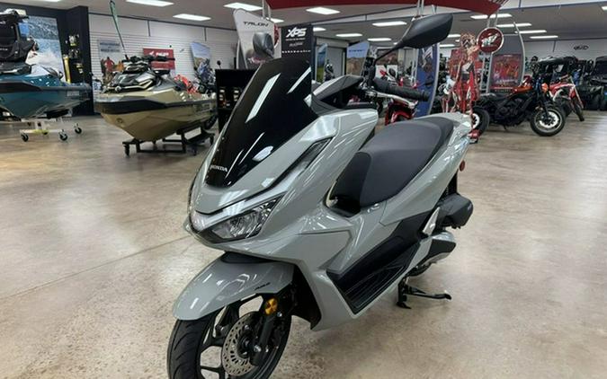 2025 Honda PCX160 ABS