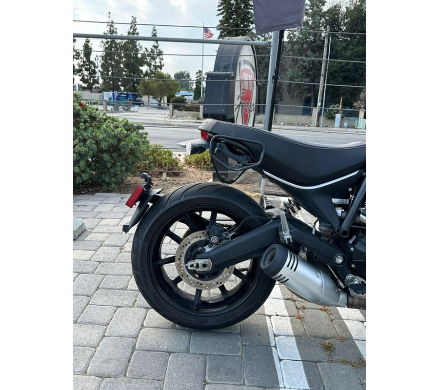 2022 Ducati Scrambler Icon Dark