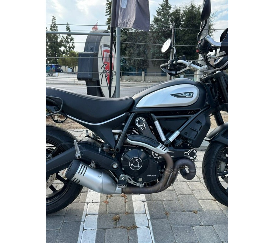 2022 Ducati Scrambler Icon Dark