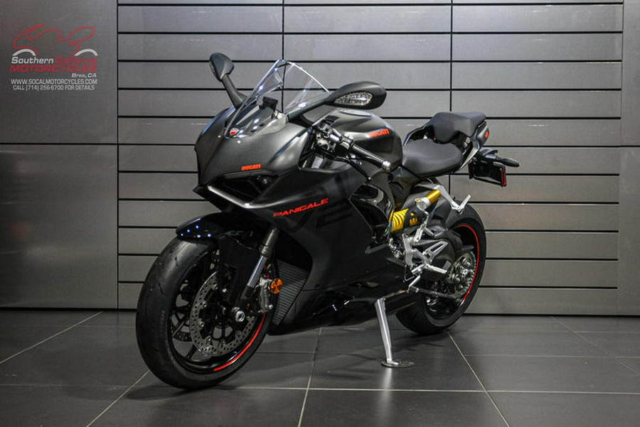 2024 Ducati Panigale V2 Black on Black