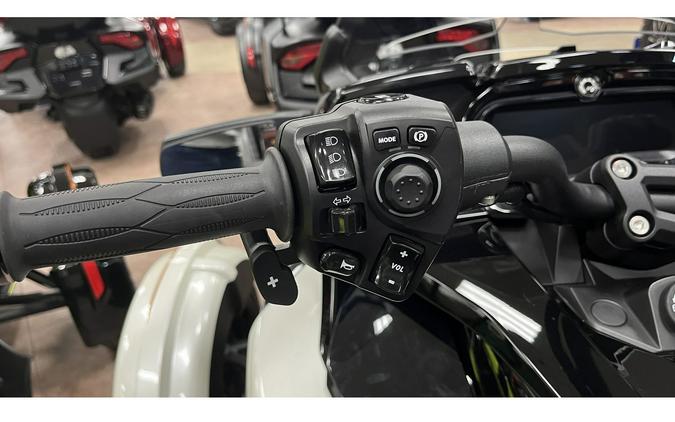 2023 Can-Am SPYDER F3-T - PEARL WHITE