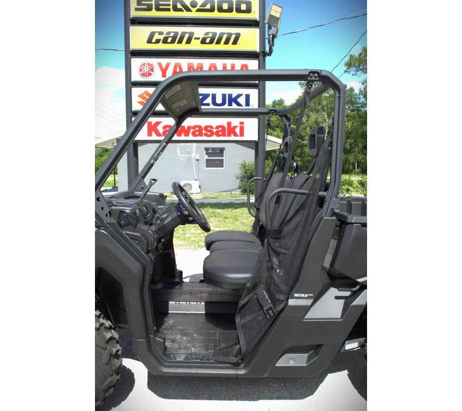 2026 Can-Am Defender HD7