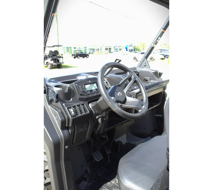 2026 Can-Am Defender HD7