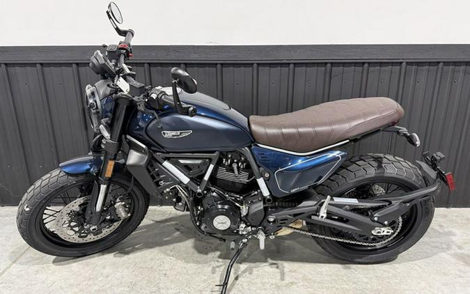 2026 Ducati Scrambler 800 ICON