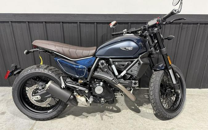 2026 Ducati Scrambler 800 ICON
