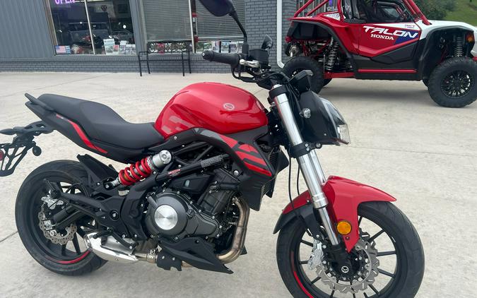 2024 Benelli 302S