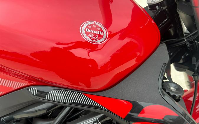 2024 Benelli 302S