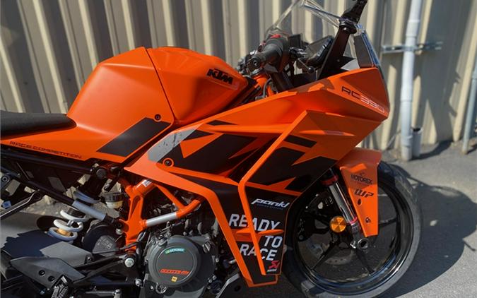 2023 KTM RC 390