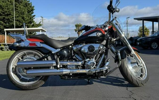 2025 Harley-Davidson Fat Boy Whiskey Fire / Vivid Black