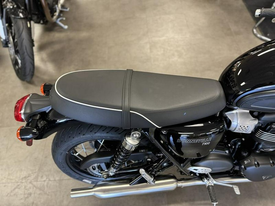 2024 Triumph BONNEVILLE T120 BLACK