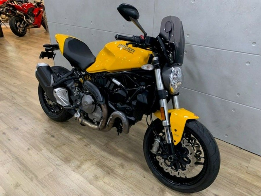 2019 Ducati Monster 821 Ducati Yellow