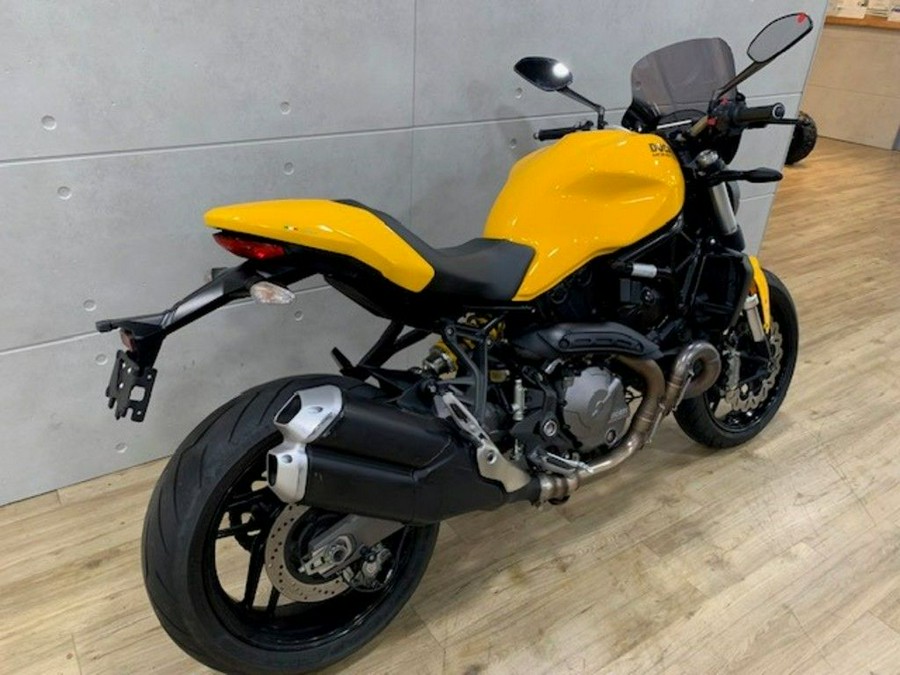 2019 Ducati Monster 821 Ducati Yellow
