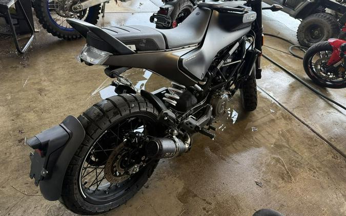 2023 Husqvarna Svartpilen 401