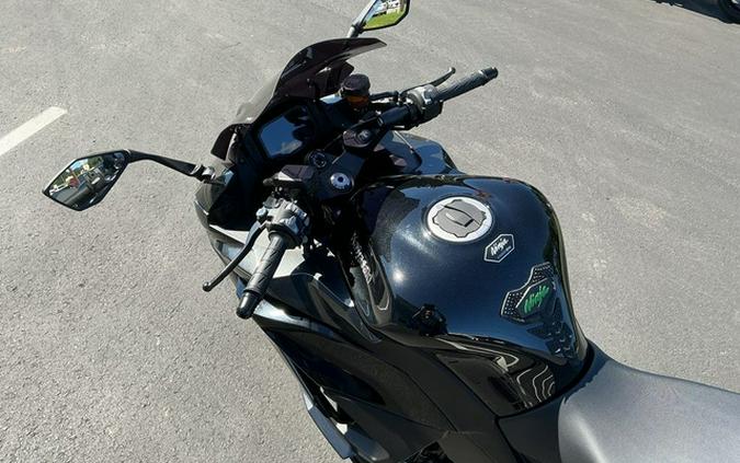 2025 Kawasaki Ninja 1100SX ABS