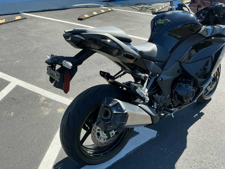 2025 Kawasaki Ninja 1100SX ABS