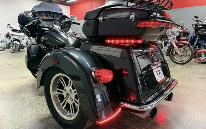 2018 Harley-Davidson Trike FLHTCUTG - Tri Glide Ultra