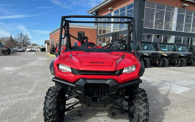 2025 Honda Pioneer 1000 Deluxe