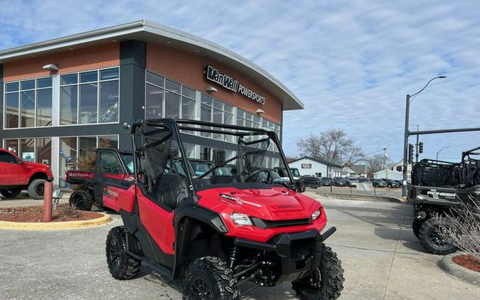 2025 Honda Pioneer 1000 Deluxe