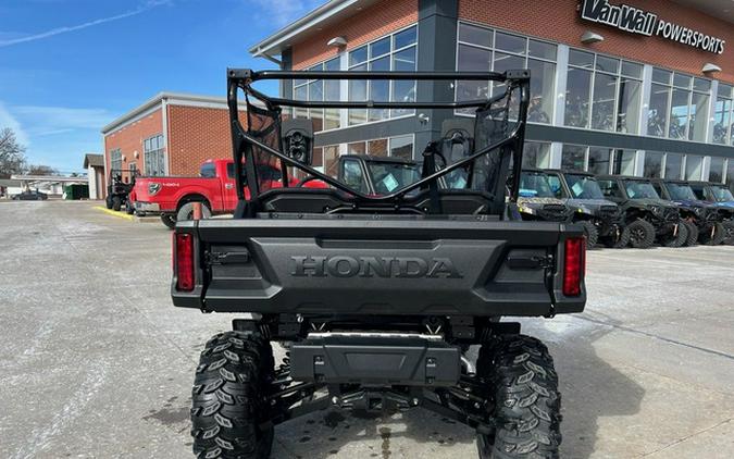 2025 Honda Pioneer 1000 Deluxe