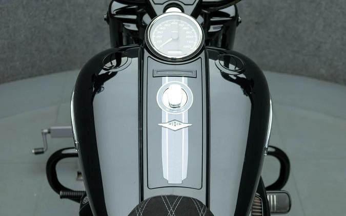 2019 HARLEY DAVIDSON FLHRXS ROAD KING SPECIAL