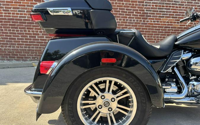 2022 Harley-Davidson® Tri Glide® Ultra