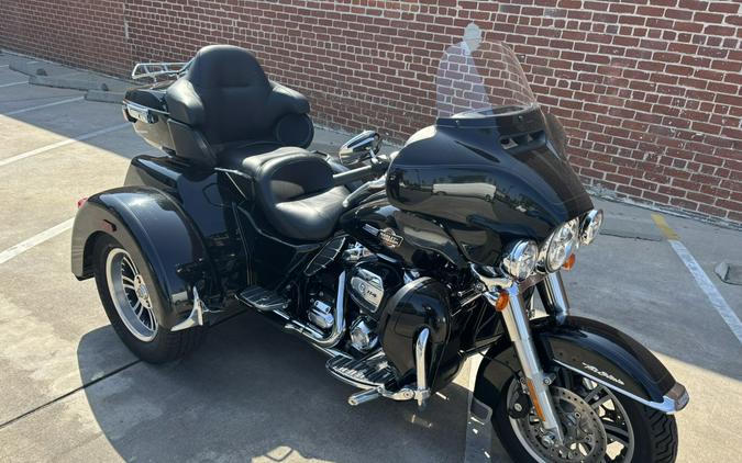 2022 Harley-Davidson® Tri Glide® Ultra
