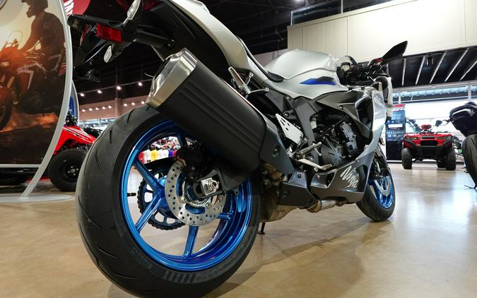 2027 Kawasaki Ninja® ZX™-6R ABS