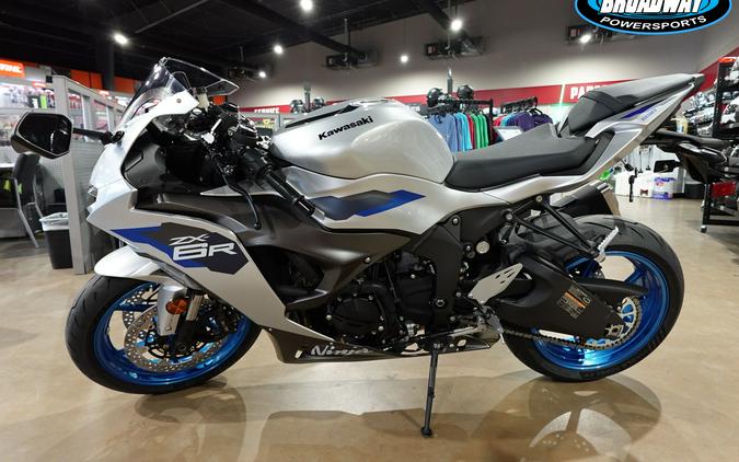 2027 Kawasaki Ninja® ZX™-6R ABS