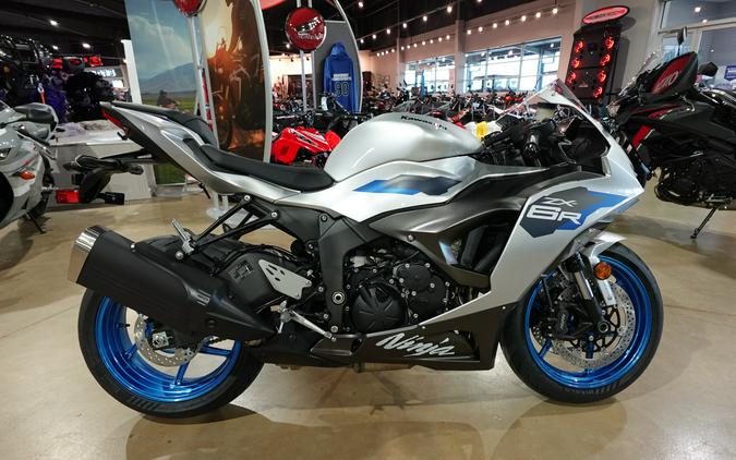 2027 Kawasaki Ninja® ZX™-6R ABS