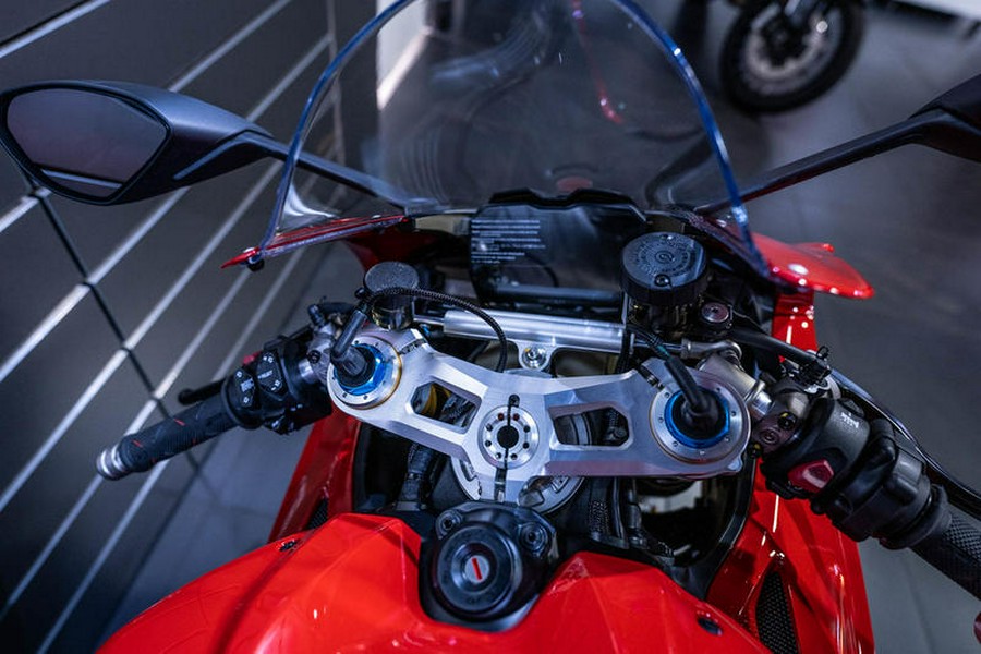 2024 Ducati Panigale V4 S Red