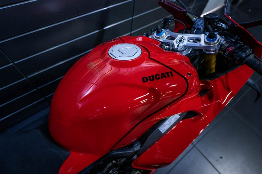 2024 Ducati Panigale V4 S Red