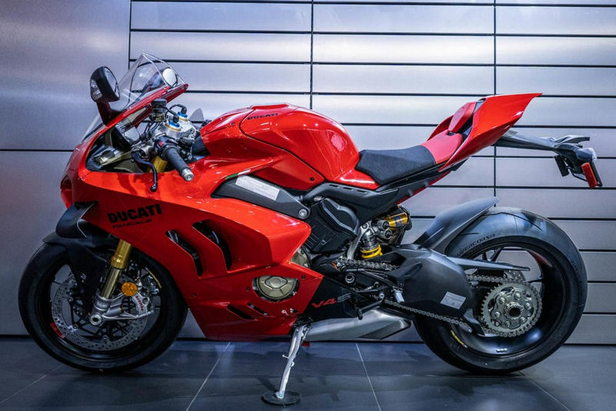 2024 Ducati Panigale V4 S Red