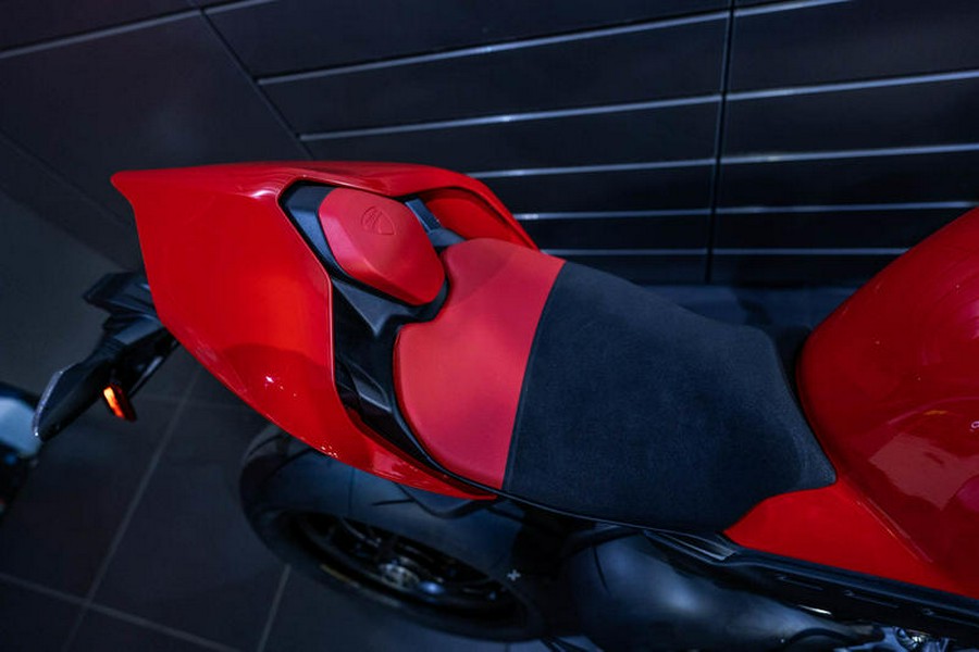 2024 Ducati Panigale V4 S Red