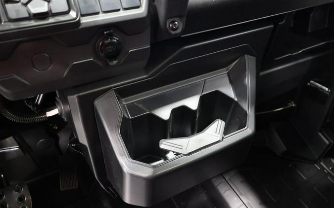 2026 Can-Am® Defender 6x6 Limited HD10