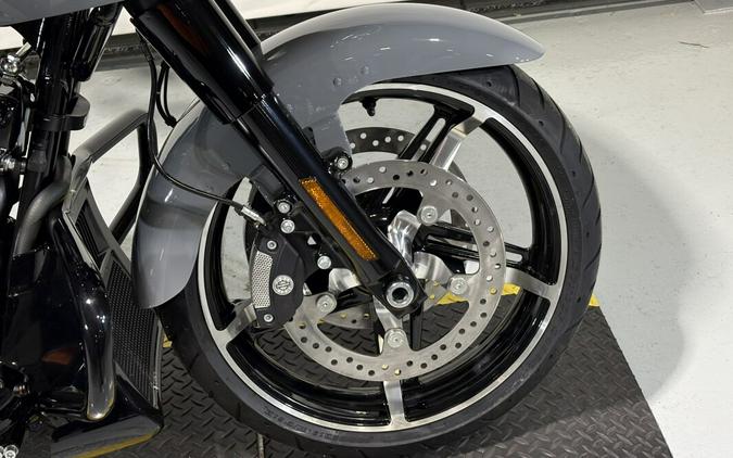 2026 Harley-Davidson® Road Glide® Dark Billiard Gray - Black