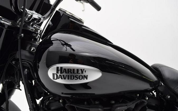 2022 Harley-Davidson® FLHCS - Heritage Classic 114