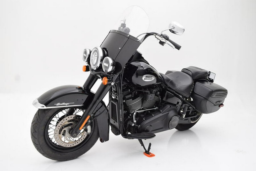 2022 Harley-Davidson® FLHCS - Heritage Classic 114