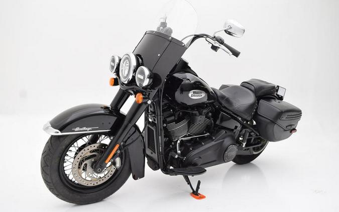 2022 Harley-Davidson® FLHCS - Heritage Classic 114