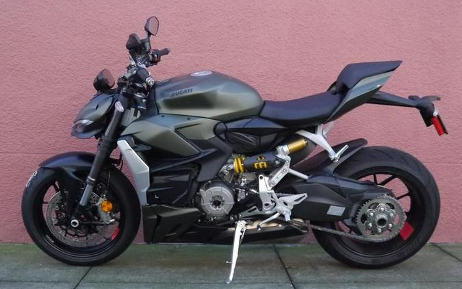 2024 Ducati Streetfighter V2 Storm Green