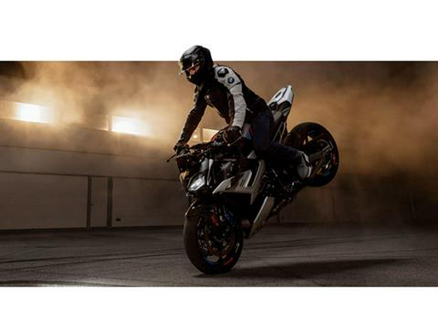 2026 BMW M 1000 R